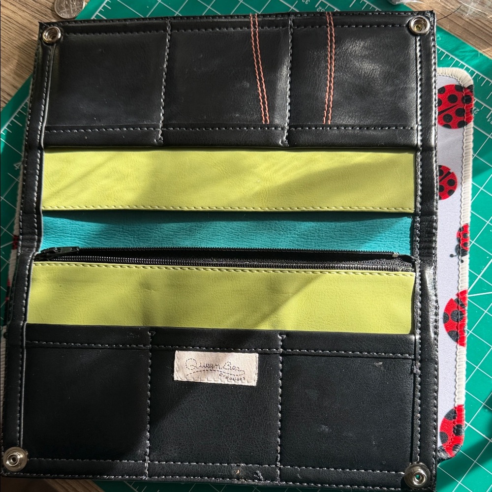 Black Wallet with Red Flower Design - Picture 3 of 6